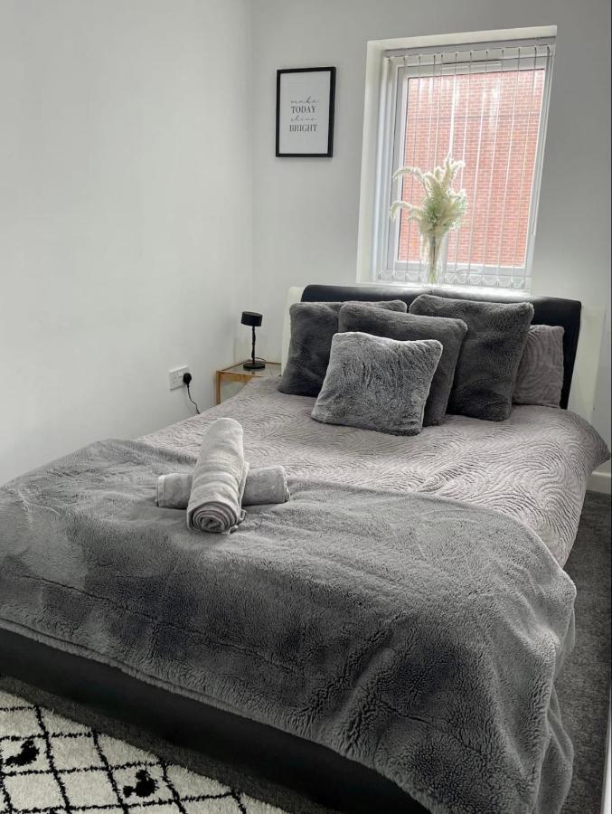 2 Bed Apartment In Bham City Centre W Parking Birmingham Zewnętrze zdjęcie