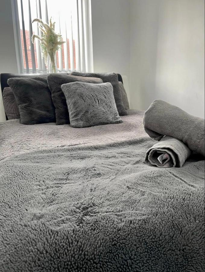 2 Bed Apartment In Bham City Centre W Parking Birmingham Zewnętrze zdjęcie